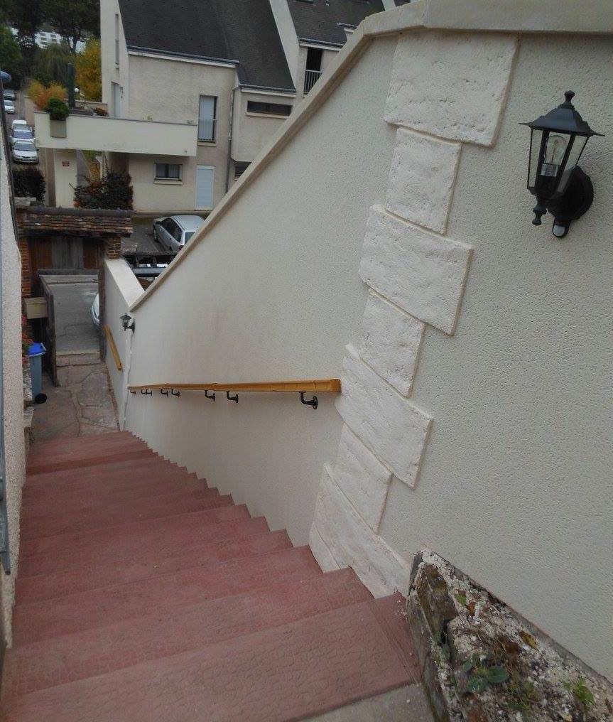 mur d'escalier apres ravalement de facade